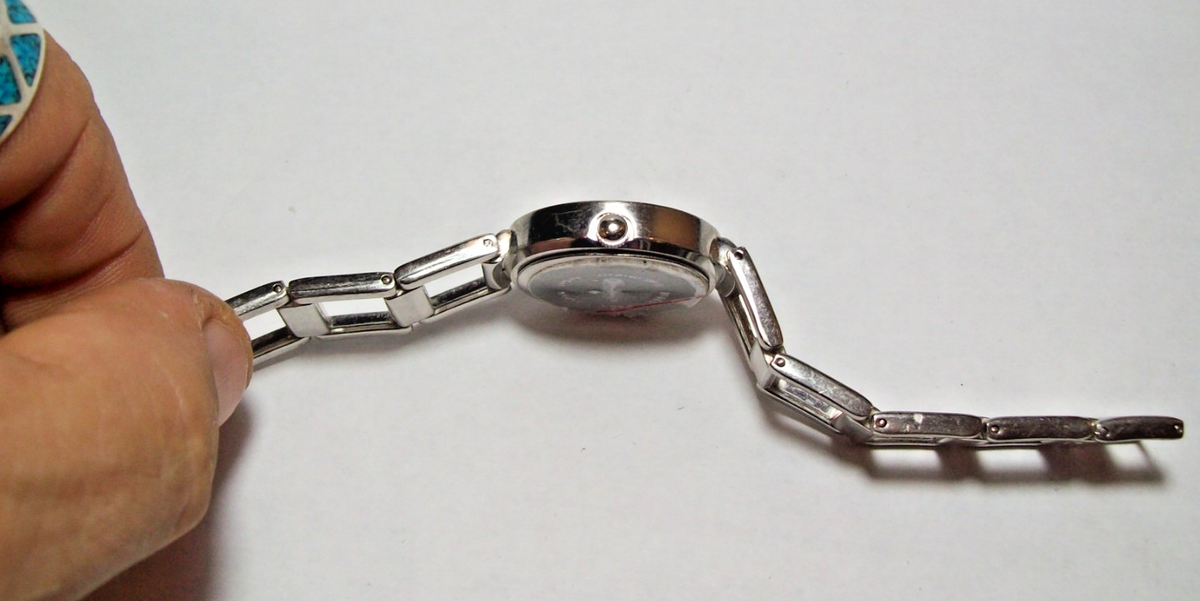 Hudson Pretty in Pink Ladies Watch Provocative fits 5.9-6.25  display picture 1