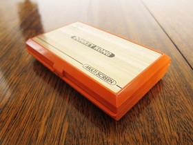 NINTENDO Donkey Kong Game and Watch in Very Good Condition (DK-52) 1982