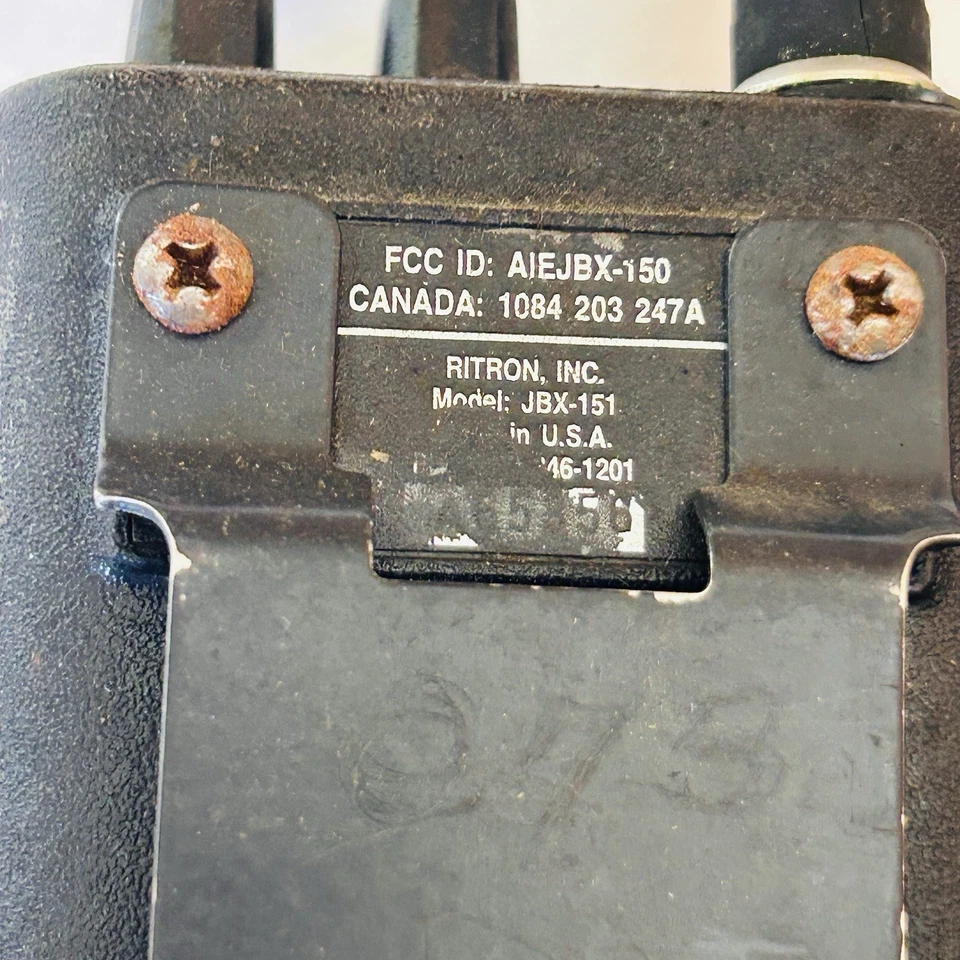 JOBCOM JBX-151 2 Way Portable Radio USA Made VTG Used **Parts Only Untested** - Image 3 of 4