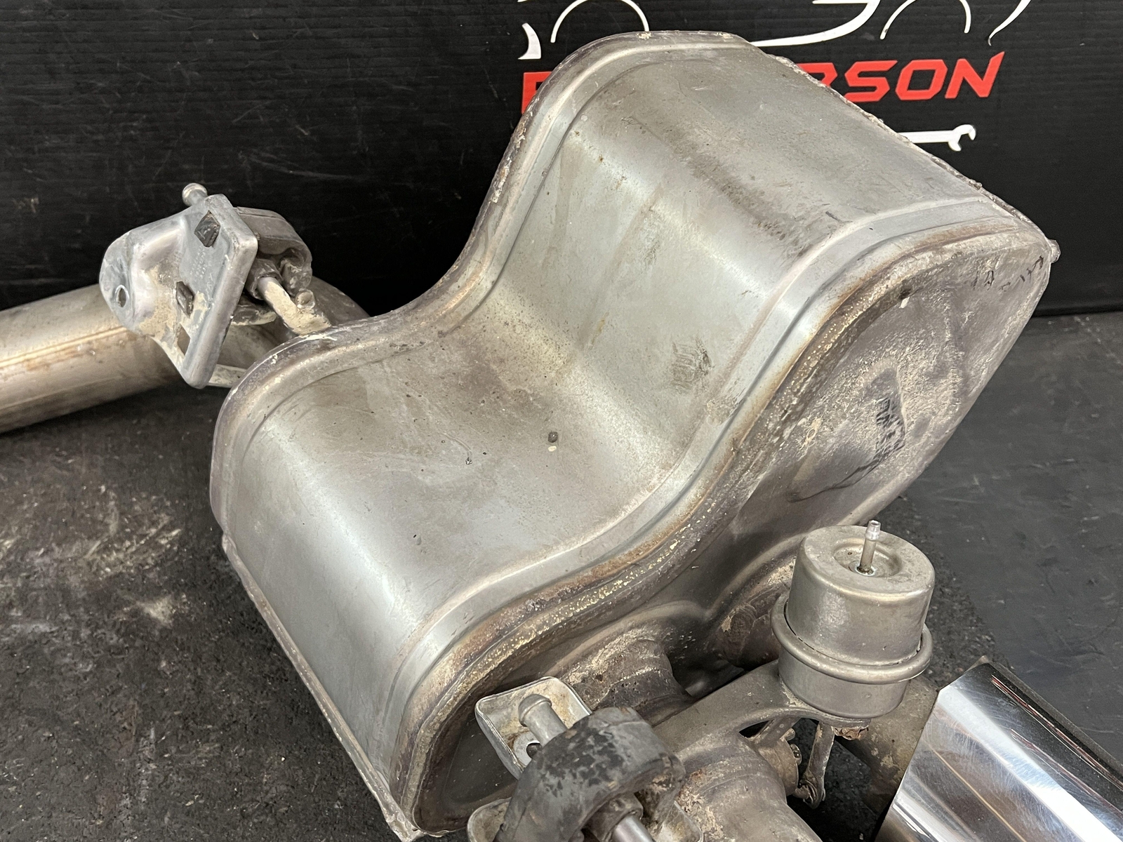 14-17 MASERATI GHIBLI 3.0 TWIN TURBO AWD PAIR OF REAR EXHAUST MUFFLERS