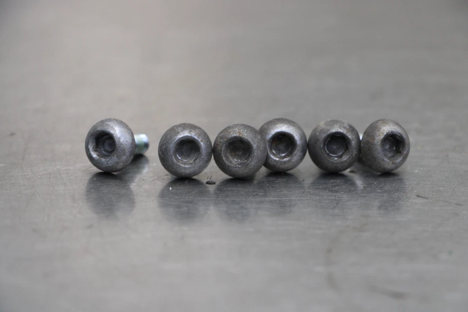 03-04 JUEGO DE TORNILLOS DE ROTOR DE FRENO DELANTERO HONDA CBR600RR CBR 600RR Foto 4 de 4