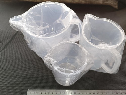 Plastic Jug Set 250, 500, 1000 ml (1 litre) Measuring Jugs Small - Large NEW - Picture 2 of 8