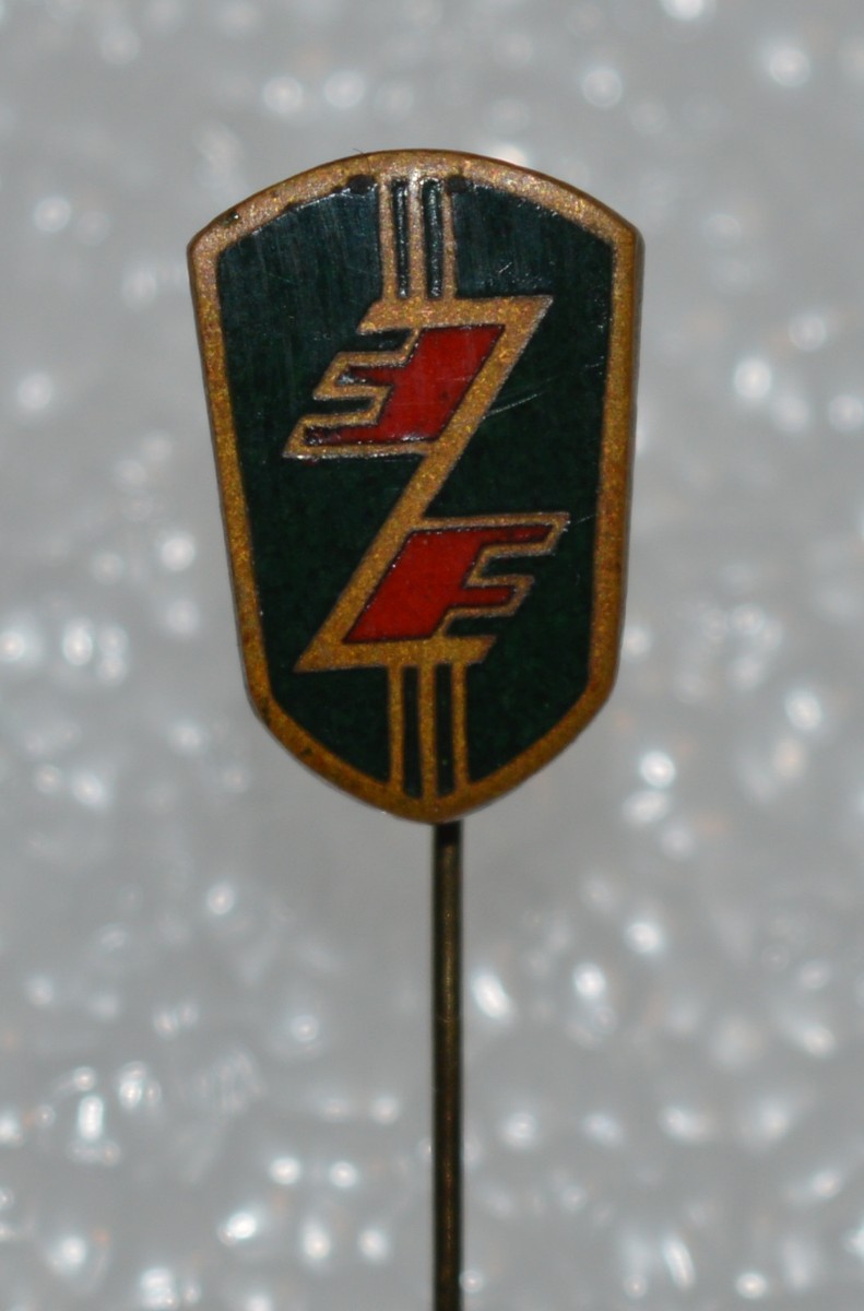 ZASTAVA Yugoslavia Yugo car auto vintage 50s 60s enamel pin badge