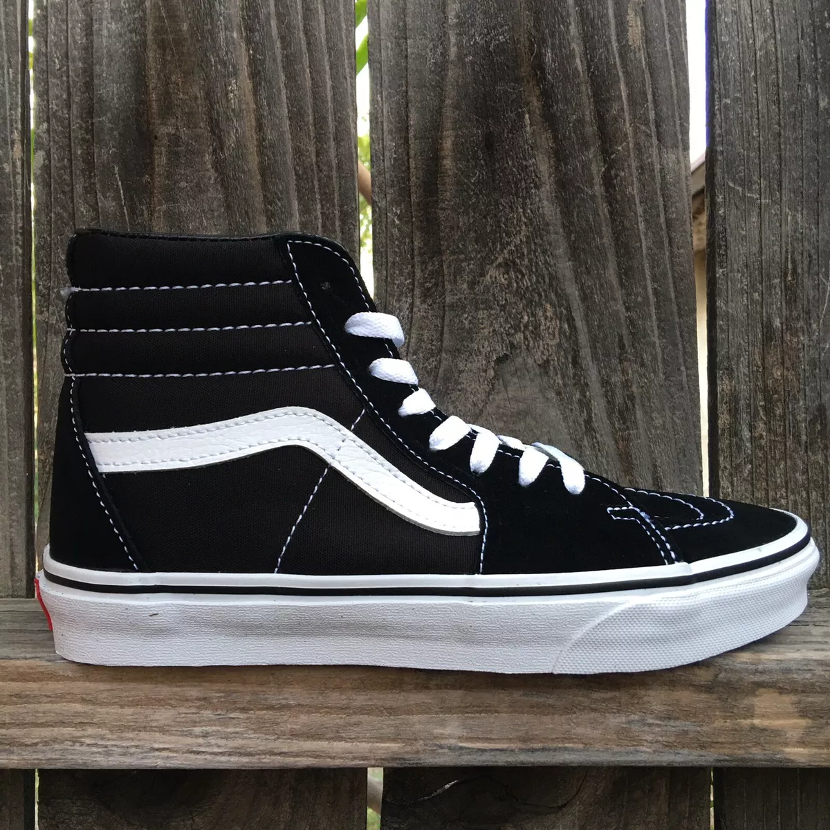 Sk8 hi best sale bw