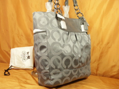 専用ページ　S-1 COACH MADISON GREY OP ART MAGAZINE TOTE STYLE 13583 NWT | eBay
