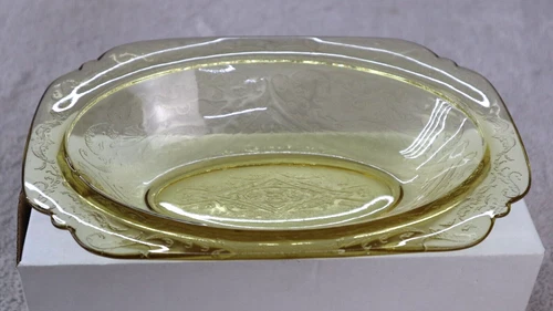 Vintage Yellow Amber Madrid Oval Serving Bowl~Federal Depression Glass”