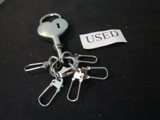 HEART SHAPE SILVER TONE METAL KEYCHAIN