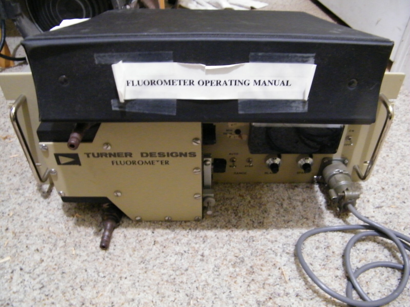 Turner Fluorometer Model 10000 R Fluorescence Tester Analyzer w manual