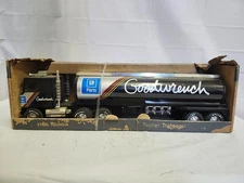 Nylint 18 Wheeler Tanker Transport GM Parts Goodwrench #990-Z Vintage