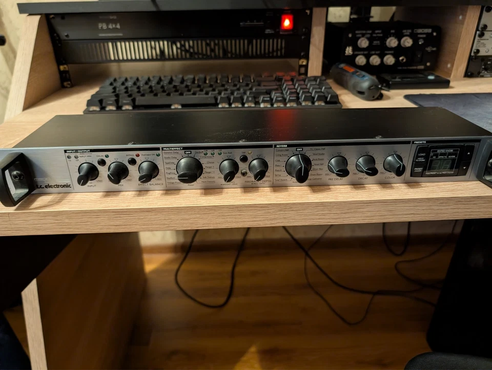 TC Electronic M300 Effects Processor - Image 2 of 4