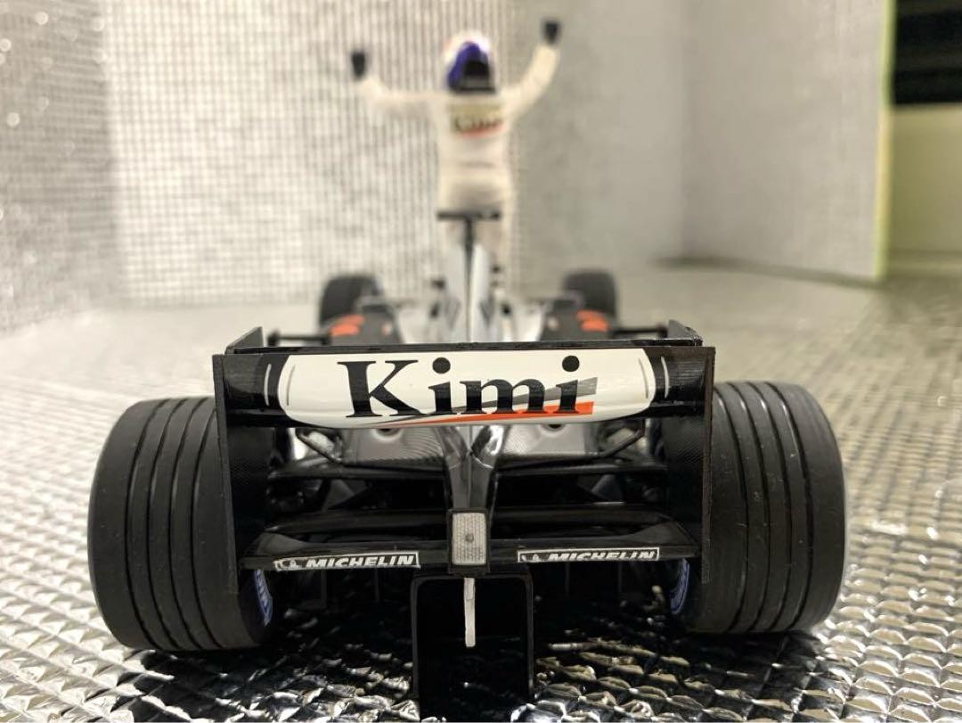Minichamps Mclaren Mercedes Mp4-17D 2002 1/18 Model Car | eBay