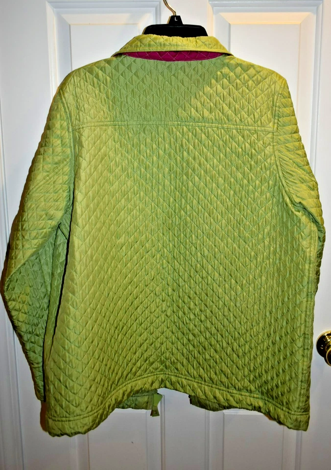 Quacker Factory Green 100% Silk Full Zip Jacket with Rhinestones Size Large - Image 3 of 4