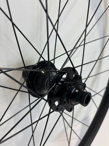 WTB STX i25/Nukeproof Nuetron Non Boost 27.5" Rear Wheel - Picture 8 of 12