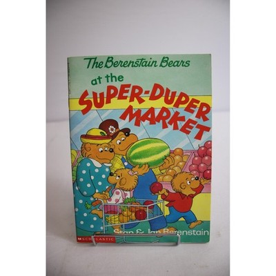 The Berenstain Bears at the Super-Duper Market Book Scholastic 1991