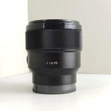 Sony FE SEL85F18 85mm f/1.8 Lens for Sony E-mount Full Frame Camera