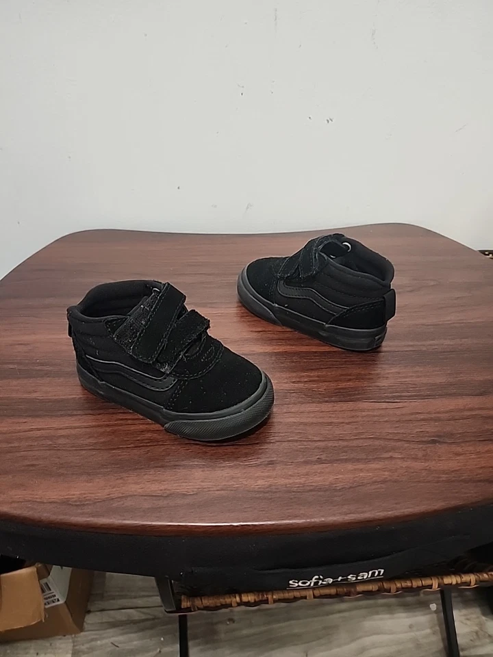 Vans Toddler Boy's Ward Mid V Black Mid Top Skate Shoes - Size 5.0 - Image 4 of 4