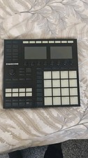 Native Instruments Maschine MK3 Midi Controller and Software