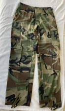 AUTHENTIC VINTAGE U.S. ARMY BDU CAMO TROUSERS - EARLY COLD WAR ERA (1982 Issue)