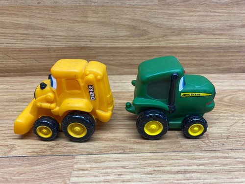 2006 ERTL Cars Green John Deere J0515WY00 Tractor And Yelow Buldozer Soft Toys - Picture 2 of 5
