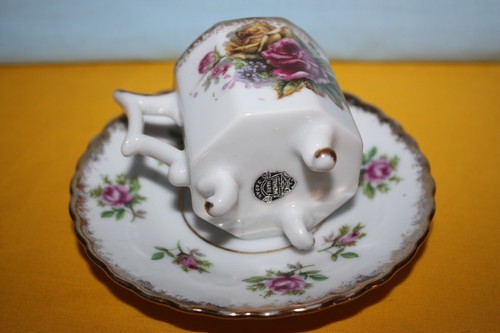 VINTAGE FRED ROBERTS CO. 3 FOOTED OCTAGONAL-SHAPED CHINA TEA CUP & SAUCER - Picture 10 of 10
