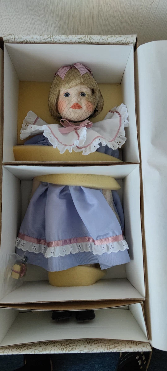 Porzellanpuppe Katie von Christel Florchinger