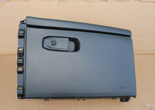 2021-2026 Jeep Grand Cherokee L Glove Box Lock Cylinder Missing