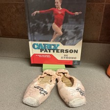 Signed Pink Ballet Pointe Shoes Carly Patterson w/ Book Gold 104