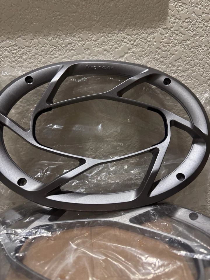 Cubiertas de altavoz Pioneer TLK1779 cubiertas de dos piezas solo parrilla plateada Foto 2 de 4