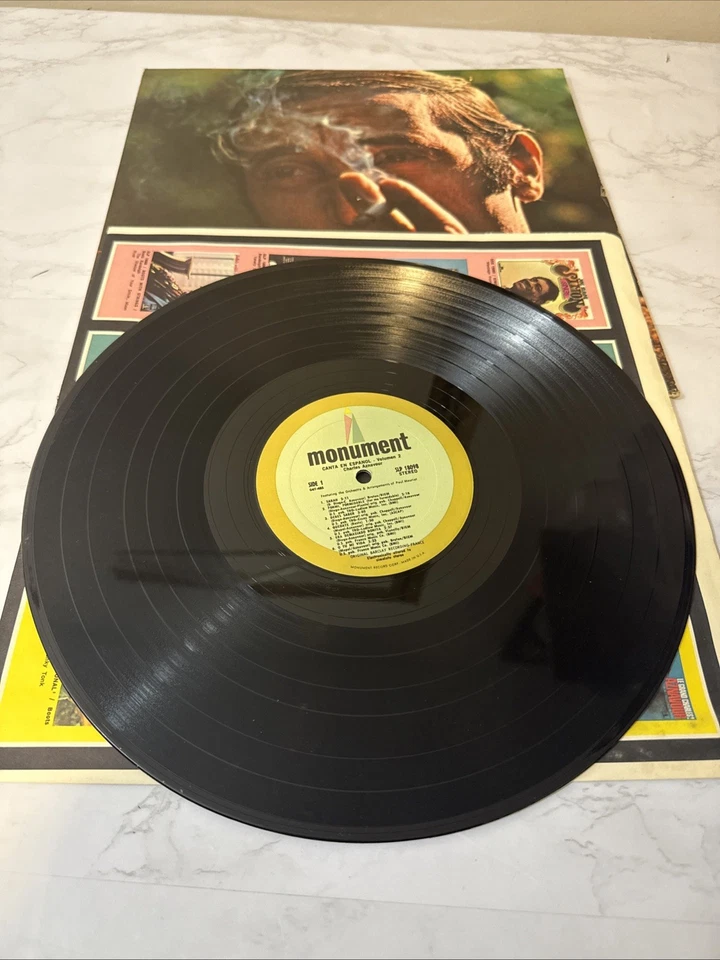 Charles Aznavour - Canta En Espanol Volumen 2  (LP) (Near Mint (NM or M-)) - 177 Foto 4 de 4