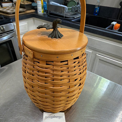 Longaberger Large Handwoven Round Storage Basket w/ Handle, Lid & Liner