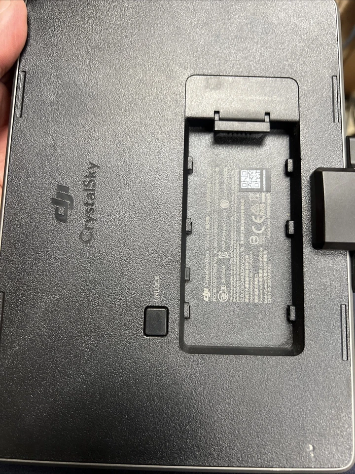 DJI Crystal Sky 7.85” CS785U For DJI M210/200 And Inspire Series - Image 4 of 4