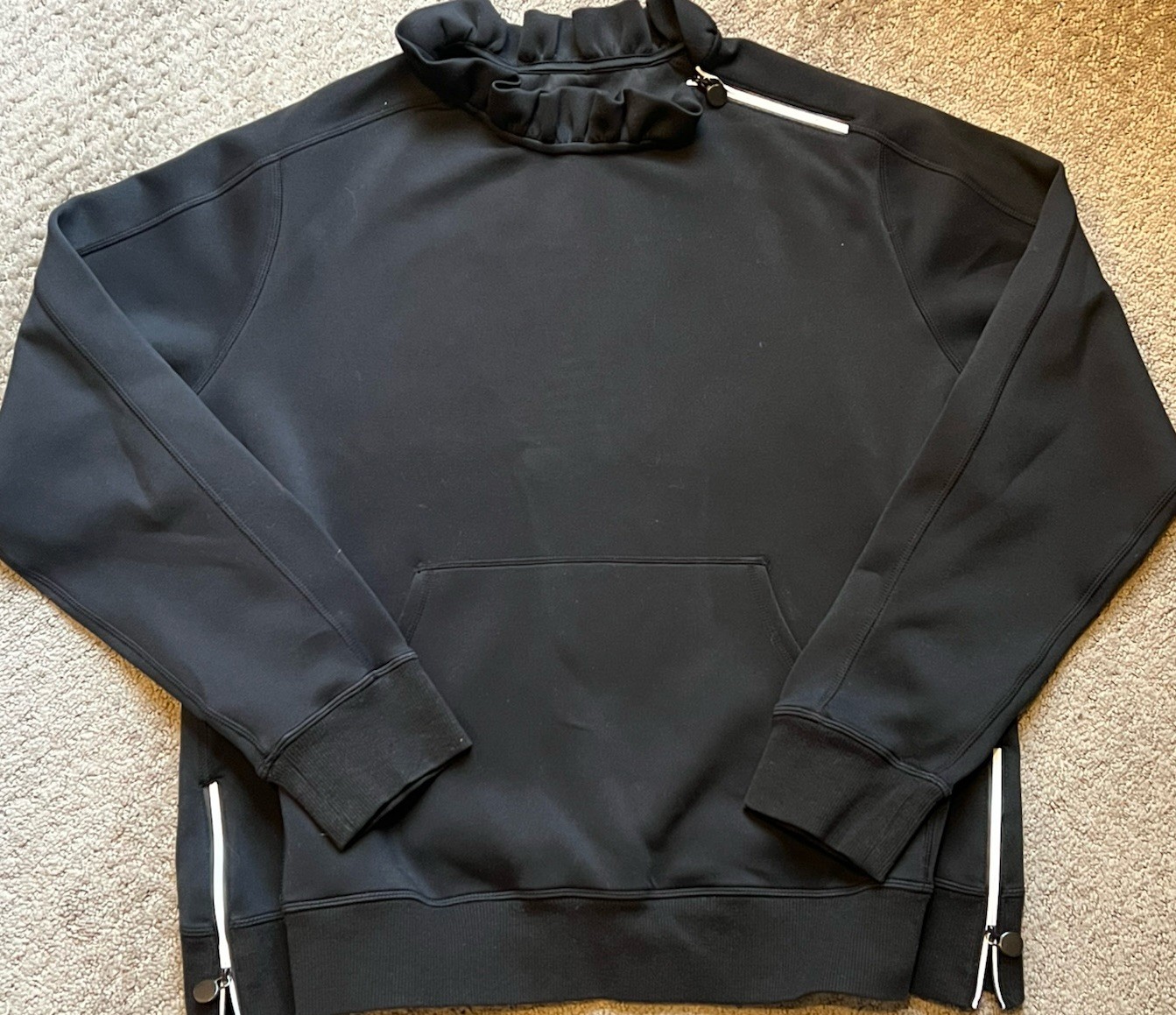 Tail Activewear Condoleezza Pullover  Black Size … - image 1