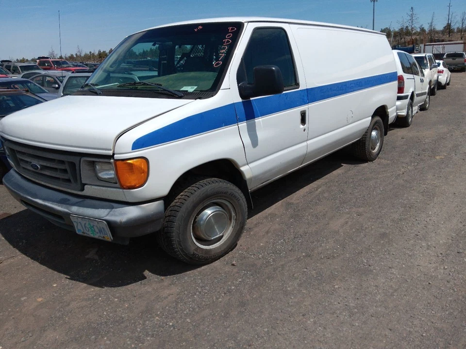 Filtro de aire 4,6 L para camioneta Ford E150 06-08 30366043 Foto 4 de 4