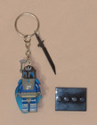 MINIFIGURE KEYCHAIN-Star Wars PRE VIZSLA w/Dark Saber Charm Stand New Mandaloria — photo 4