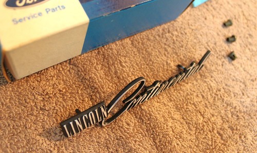 1972 1973 Lincoln Continental NOS LINCOLN CONTINENTAL FRONT NAME PLATE EMBLEM - Picture 3 of 5