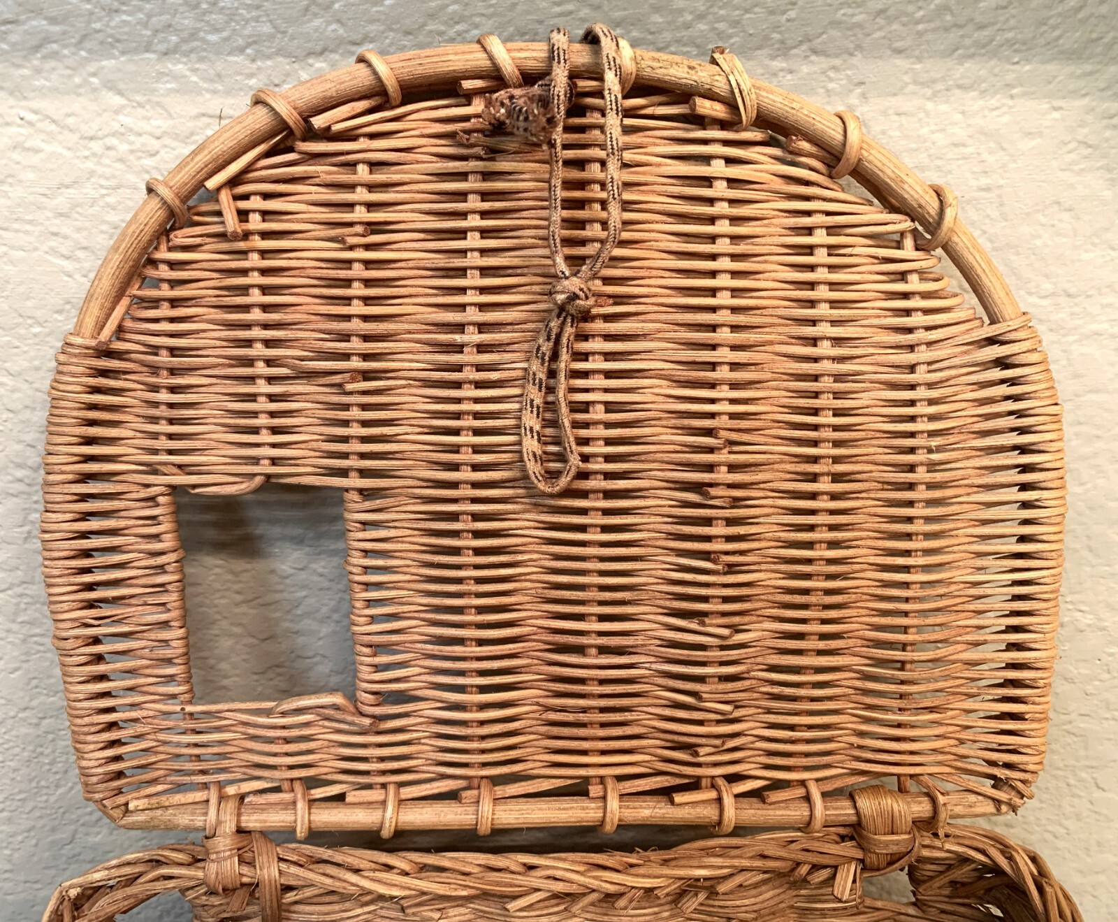Large Vintage Wicker Fishing Creel Basket Two Leather Straps Back Pack