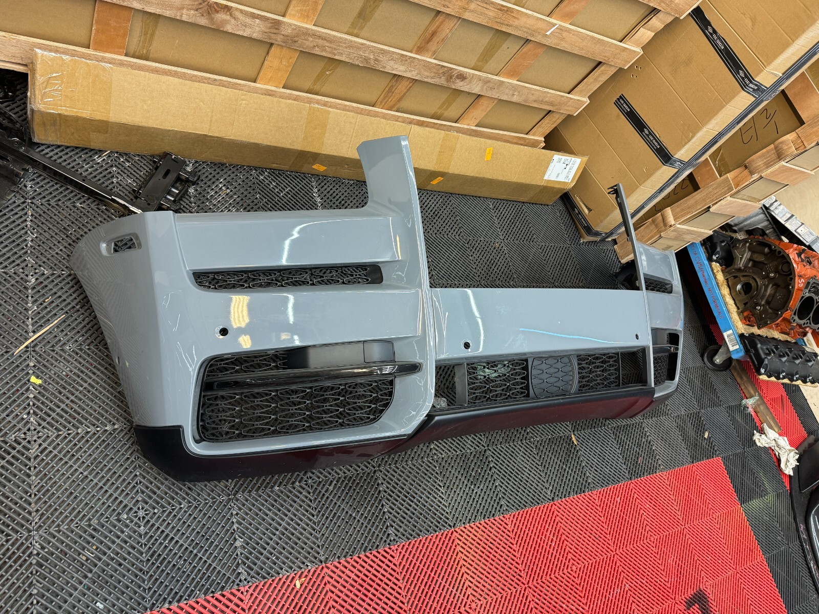 Rolls-Royce Cullinan front bumper