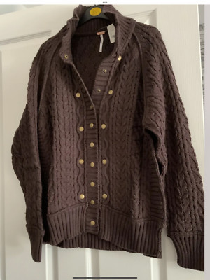 Free People braune dicke Strickjacke 100% Baumwolle Größe Small UVP: 228£ 