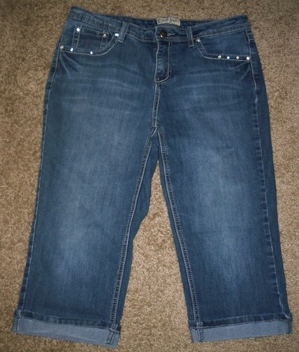 Earl Jean Womens Capris Cuffed Gem Flap 