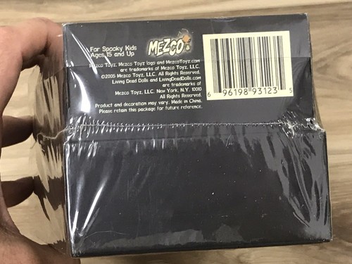 Muñecas Mezco Living Dead Bloody Mary Serie 17 - ¡Selladas! ¡Sin abrir! - Imagen 7 de 7