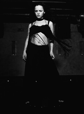 PHOTO 10 X15 CM 4X6 INCH CHRISTINA RICCI (234) eBay