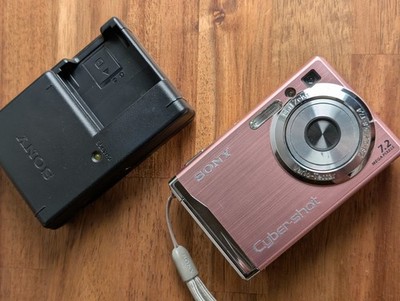 Japanese only N MINT Sony Cyber-shot DSC-W80 Digital Camera 7.2MP
