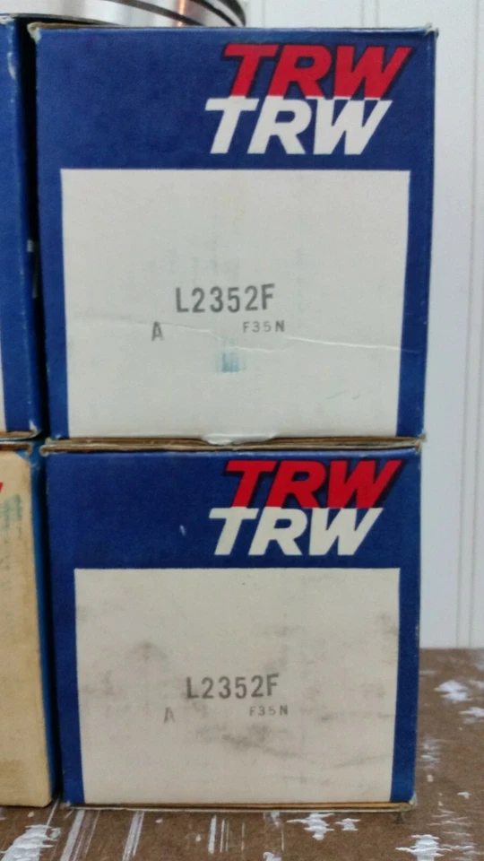 Juego de 8 pistones TRW L2352F para Chevrolet Chevy Pontiac 1970 hecho en EE. UU. NUEVO EN STOCK con caja Foto 4 de 4