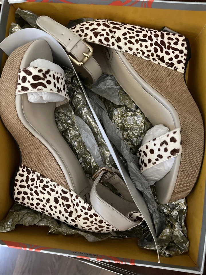 Kelsi Dagger Talla 8.5 M Liliana Cuña Plataforma Sandalia Jirafa Pelo Becerro Foto 4 de 4