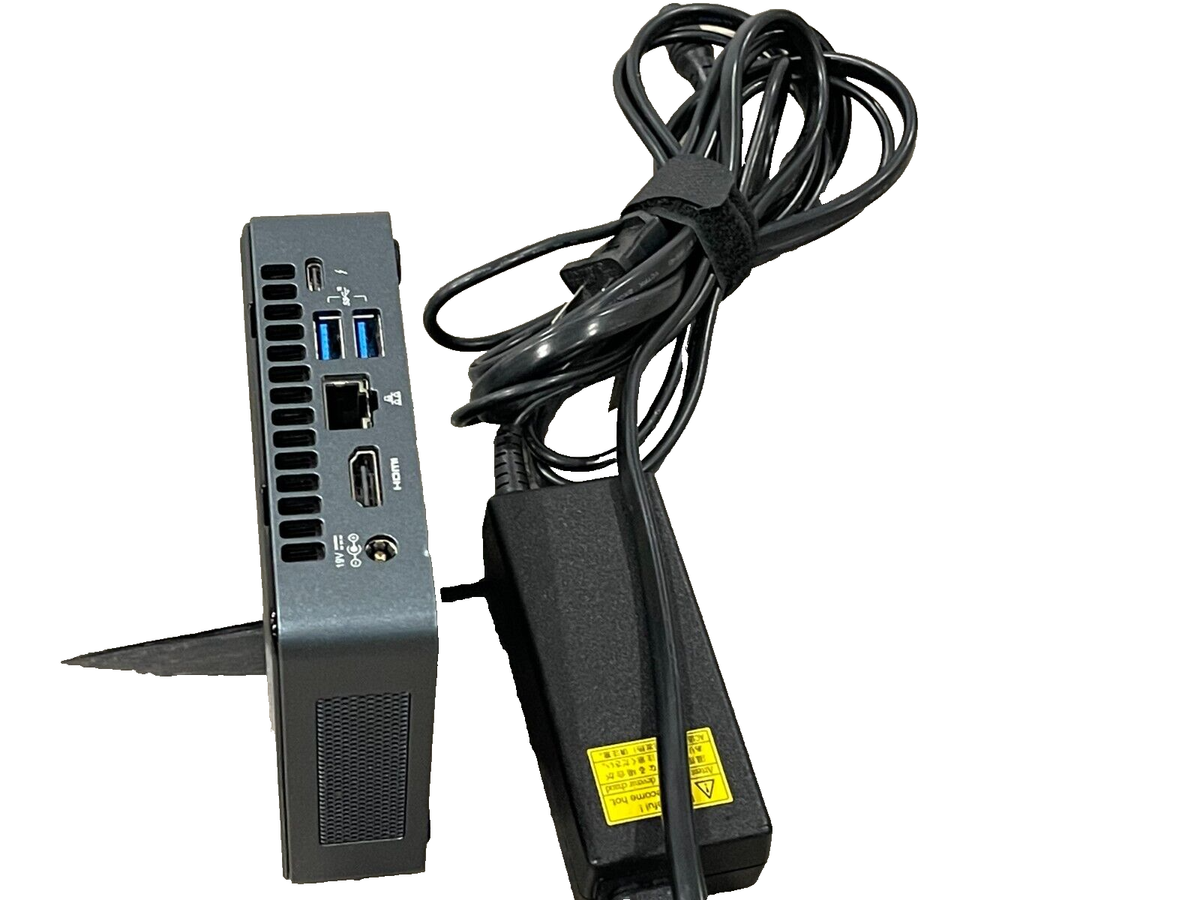 Intel BOXNUC8I7BEH メモリ32GB M.2 SSD 1TB Intel BOXNUC8I7BEH メモリ32GB M.2 SSD 1TB 【公式通販】