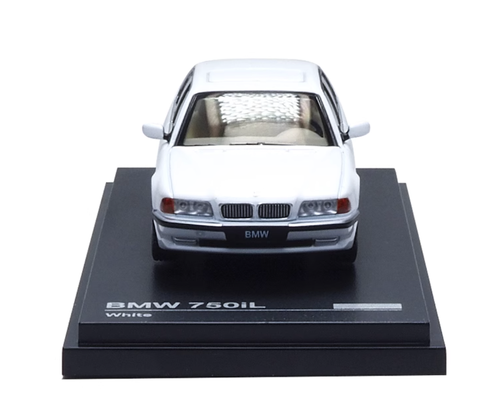 Voiture Miniature 1:64 BMW Serie 7 E38 750iL – Marque AR Box – Avec Boîte