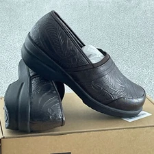 Easy Street Women's Origin Clog, Brown Tool, 10 NWOB S147