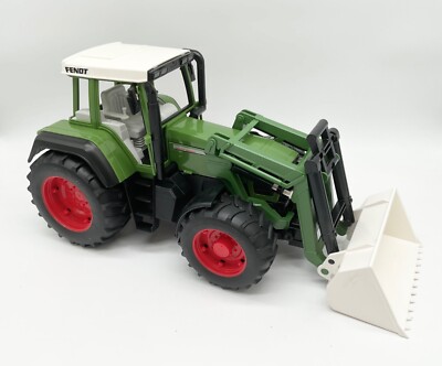 Vintage Bruder ,,Fendt Vario 926 mit Schaufelfrontlader,, Neu und unbespielt