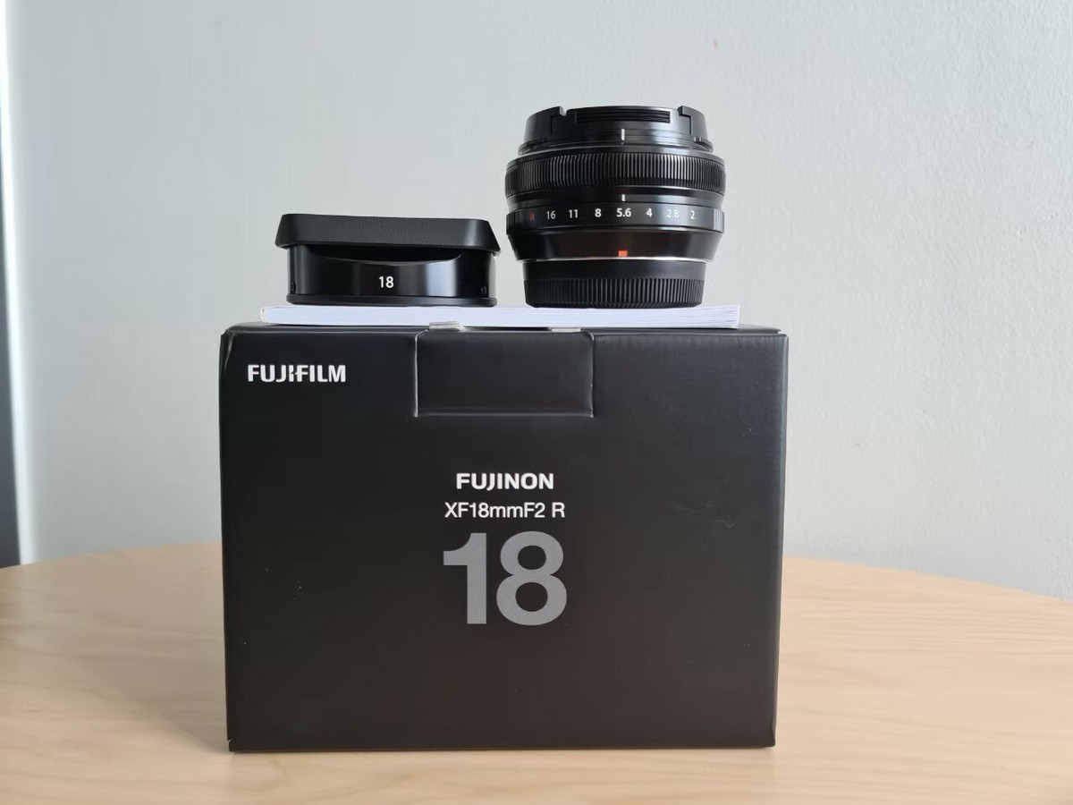 NEAR MINT Fujifilm Fujinon XF18mm F2 R Lens (New Box) 74101014051 