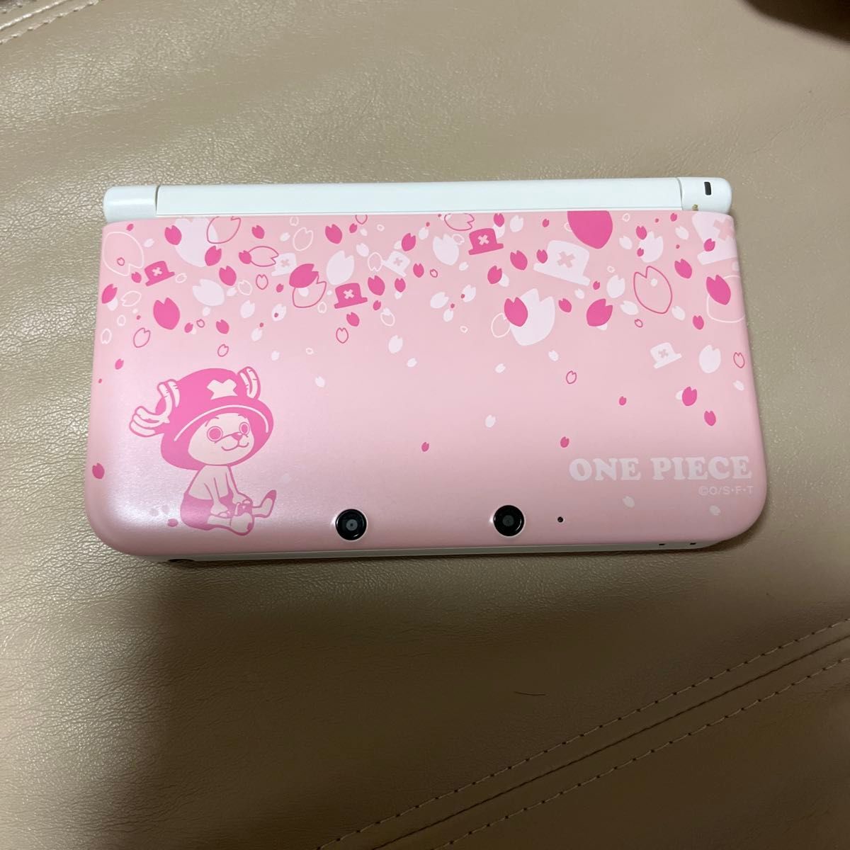 Picture 1 of 6